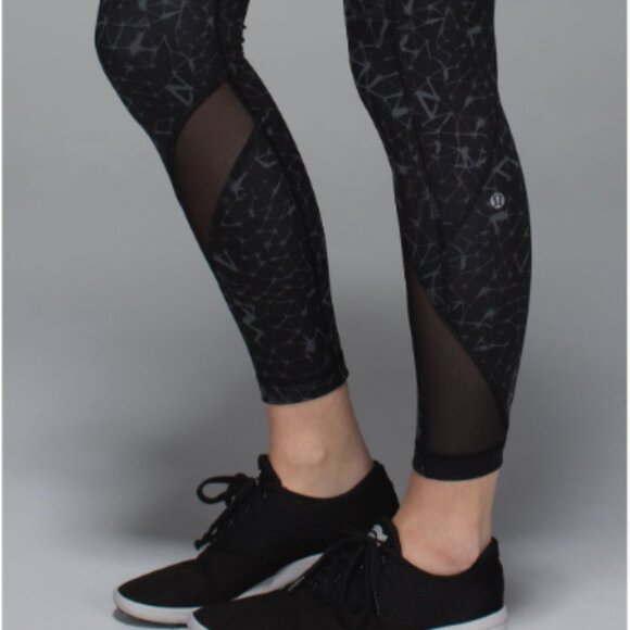 Lululemon Inspire Tight II *Full-On Luxtreme (Mesh) in Star Crushed Coal Black - Picture 3 of 11